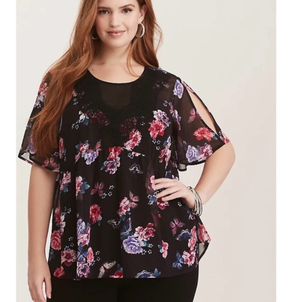 Torrid butterfly floral split sleeve top 1X